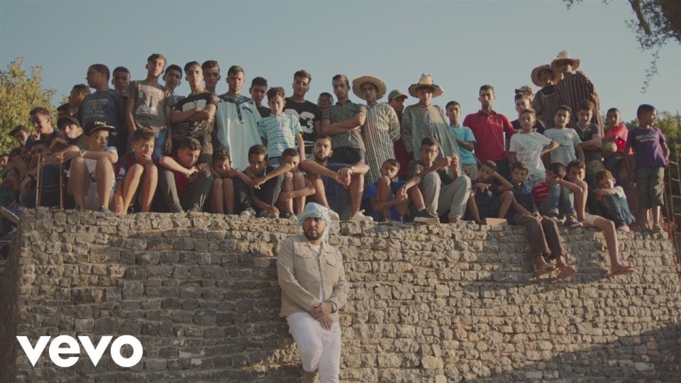 Clip. French Montana célèbre la ville de Chefchaouen – Famous