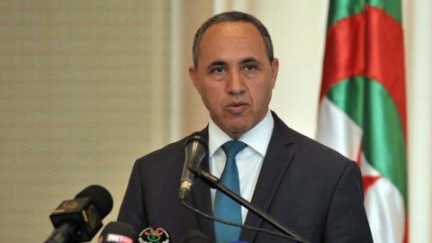 Exclusif. Azzedine Mihoubi quitte l’Algérie pour l’Espagne afin d’oublier sa déroute