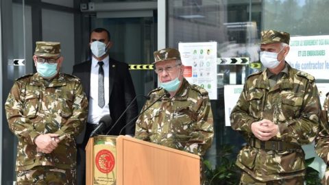 Comment les généraux Chanegriha et Lachkham tentent de sauver le soldat Tebboune