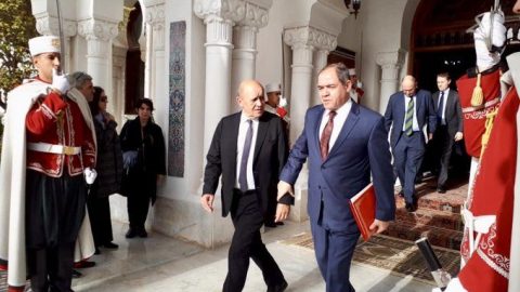 Exclusif. Alger attend Jean-Yves Le Drian de pied ferme pour lui parler de la libération des otages au Mali