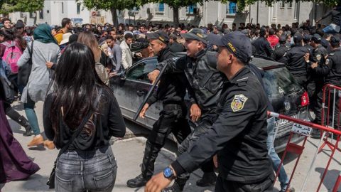 Tunisie : Le premier ministre Hichem Mechichi, nouvelle figure de la répression policière