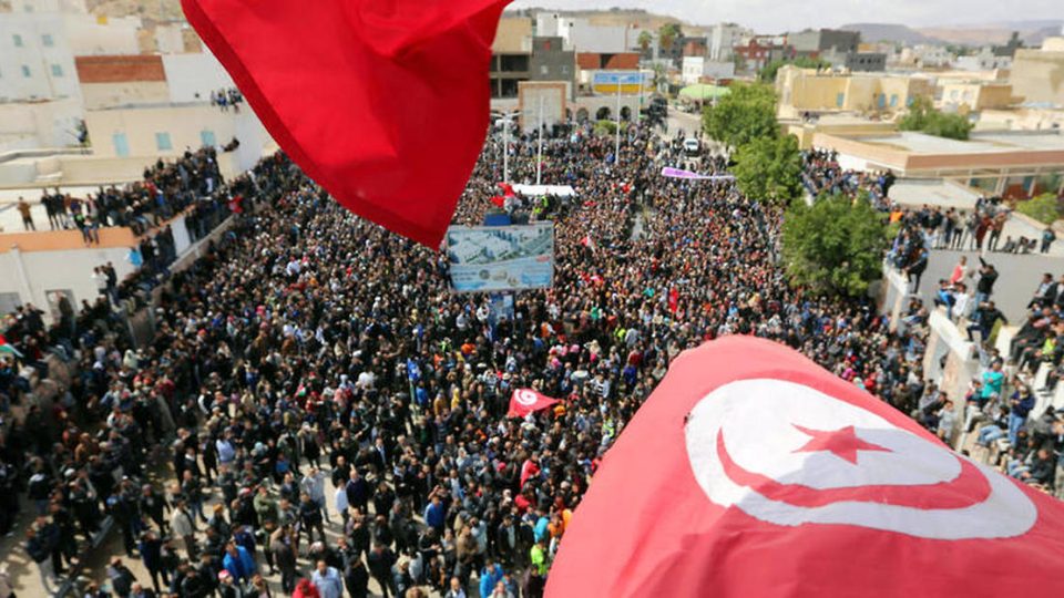 Tunisie : un don de vaccins des Émirats arabes unis, la nouvelle fausse note de Kaïs Saïed