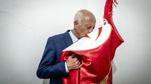 Tunisie : En prenant de court Ghannouchi et Mechichi, le président Kaïs Saïed tenté par une solution à l’égyptienne ?