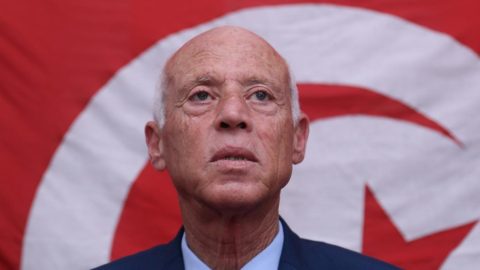 Le président tunisien Kaïs Saïed choisit « l’option égyptienne » et met à genoux Rached Ghannouchi et Hichem Mechichi