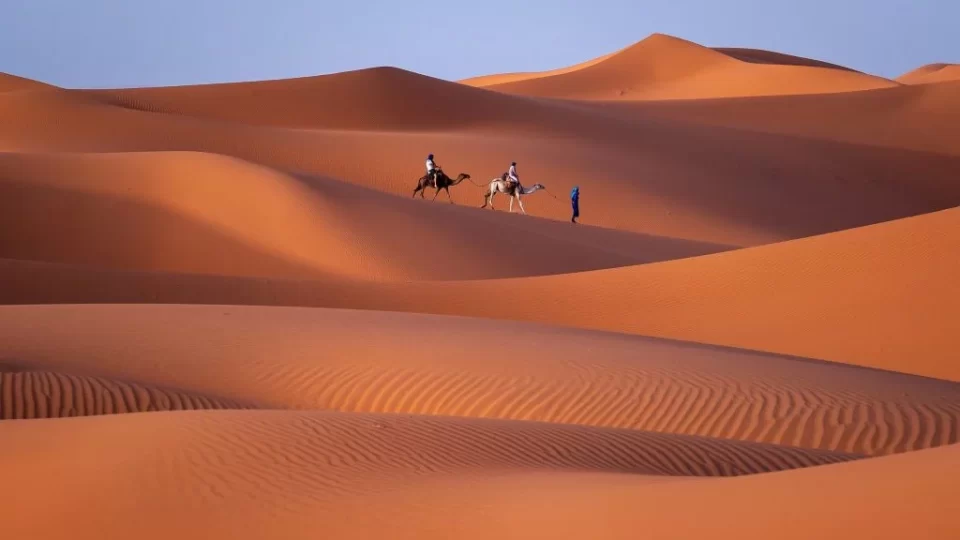 Maroc : le voyagiste espagnol Xaluca Tours construira le premier hôtel 5 étoiles dans le désert de l’Erg Chebbi à Merzouga