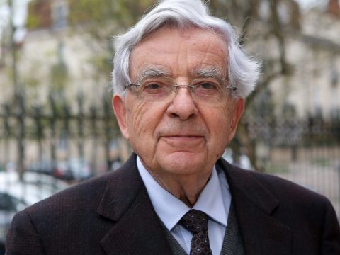 Jean-Pierre Chevènement répond au président Abdelmadjid Tebboune : « pour pouvoir se parler, il faut d’abord se respecter »